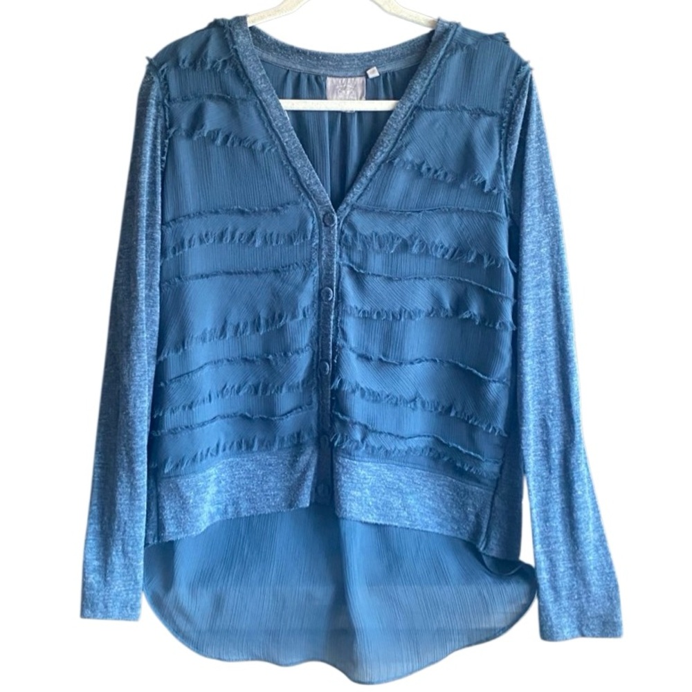 Anthropologie Vanessa Virginia Button Down Teal Tiered Spilt Back Blouse. Mediu